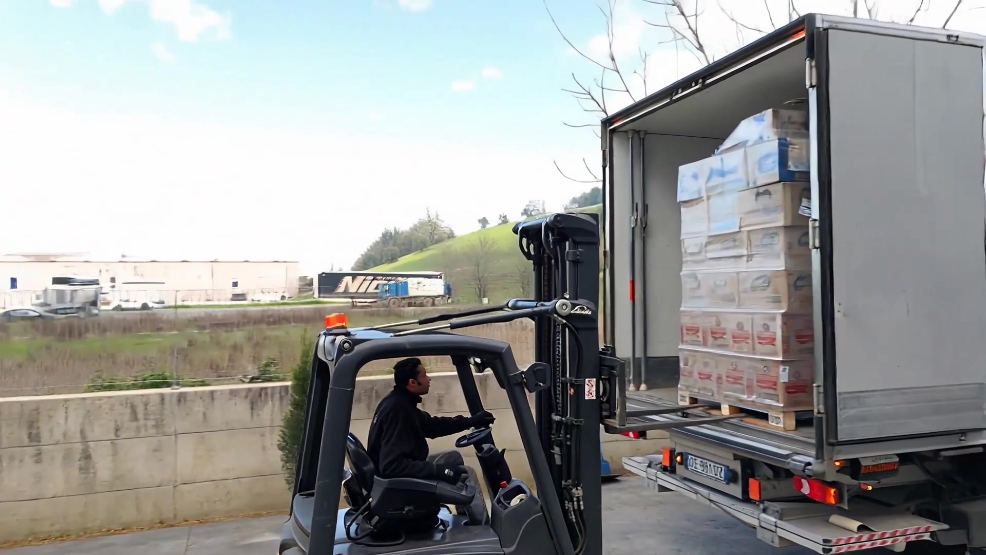 Carico merci Jawad Foods